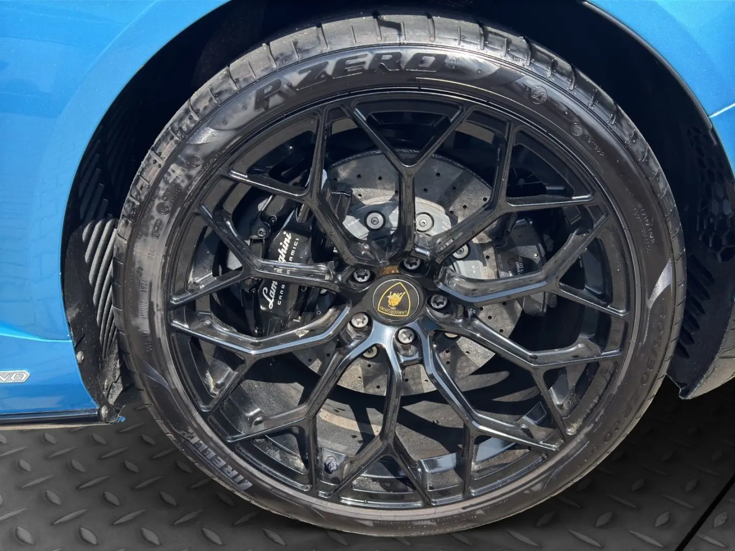 Huracán EVO AWD MY21 *PPF*LIFT*CARB*SERVICE NEW*
