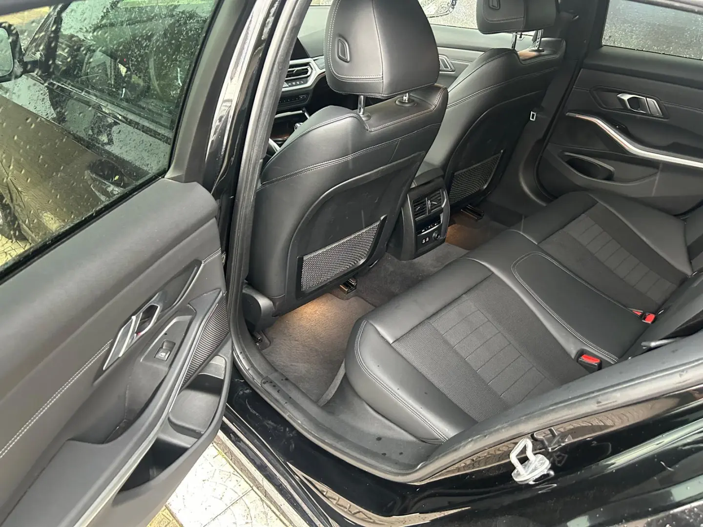 BMW Seria 3 320d Touring xDrive Aut. Sport Line