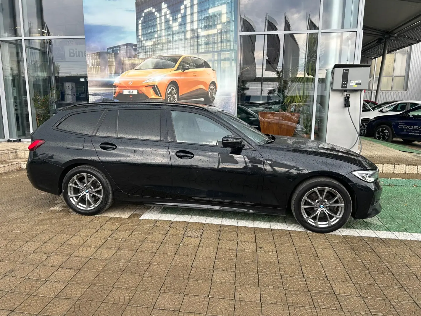 BMW Seria 3 320d Touring xDrive Aut. Sport Line