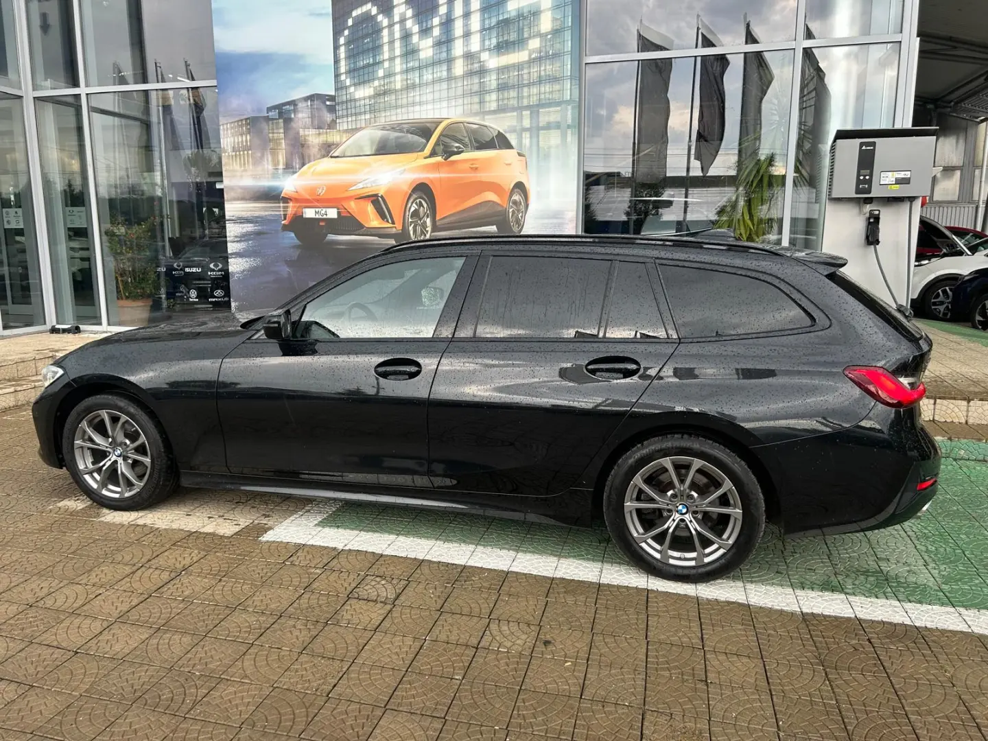 BMW Seria 3 320d Touring xDrive Aut. Sport Line