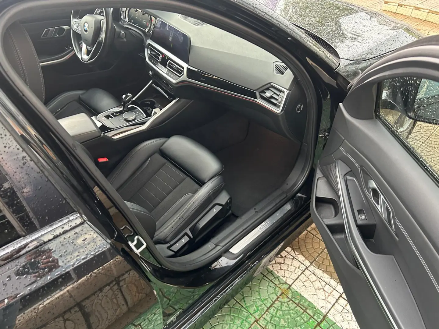BMW Seria 3 320d Touring xDrive Aut. Sport Line