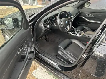 BMW Seria 3 320d Touring xDrive Aut. Sport Line