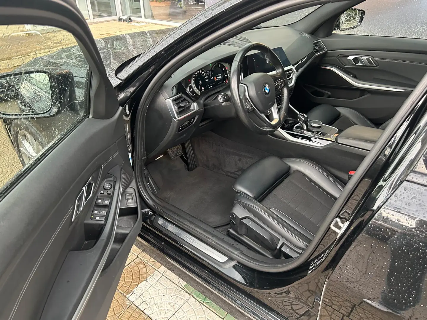 BMW Seria 3 320d Touring xDrive Aut. Sport Line