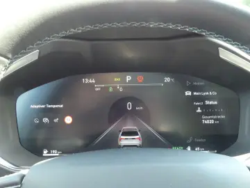 01 1.5 TD PHEV Aut. LED ACC 360° Pano