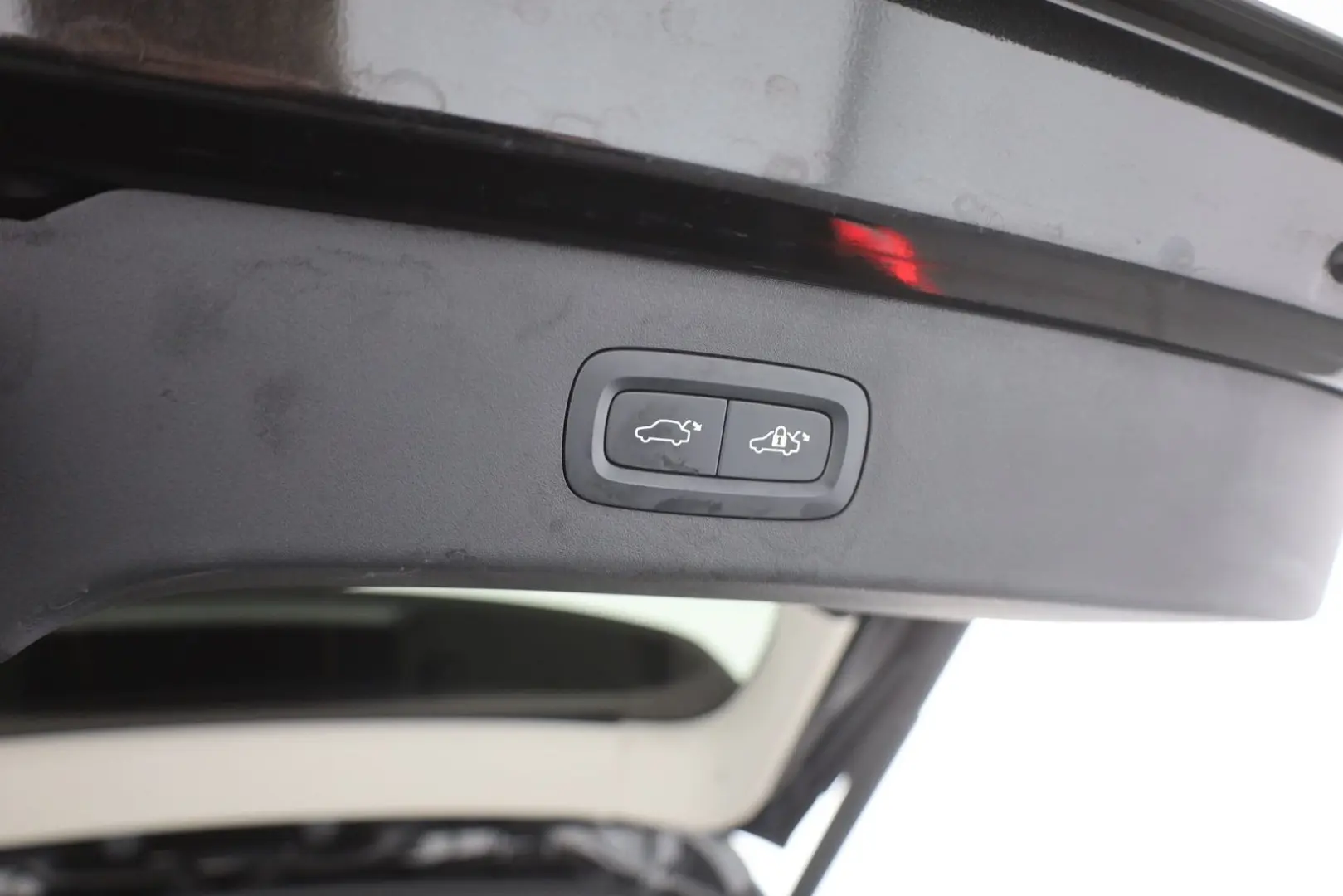 01 1.5 TD PHEV Aut. LED ACC 360° Pano