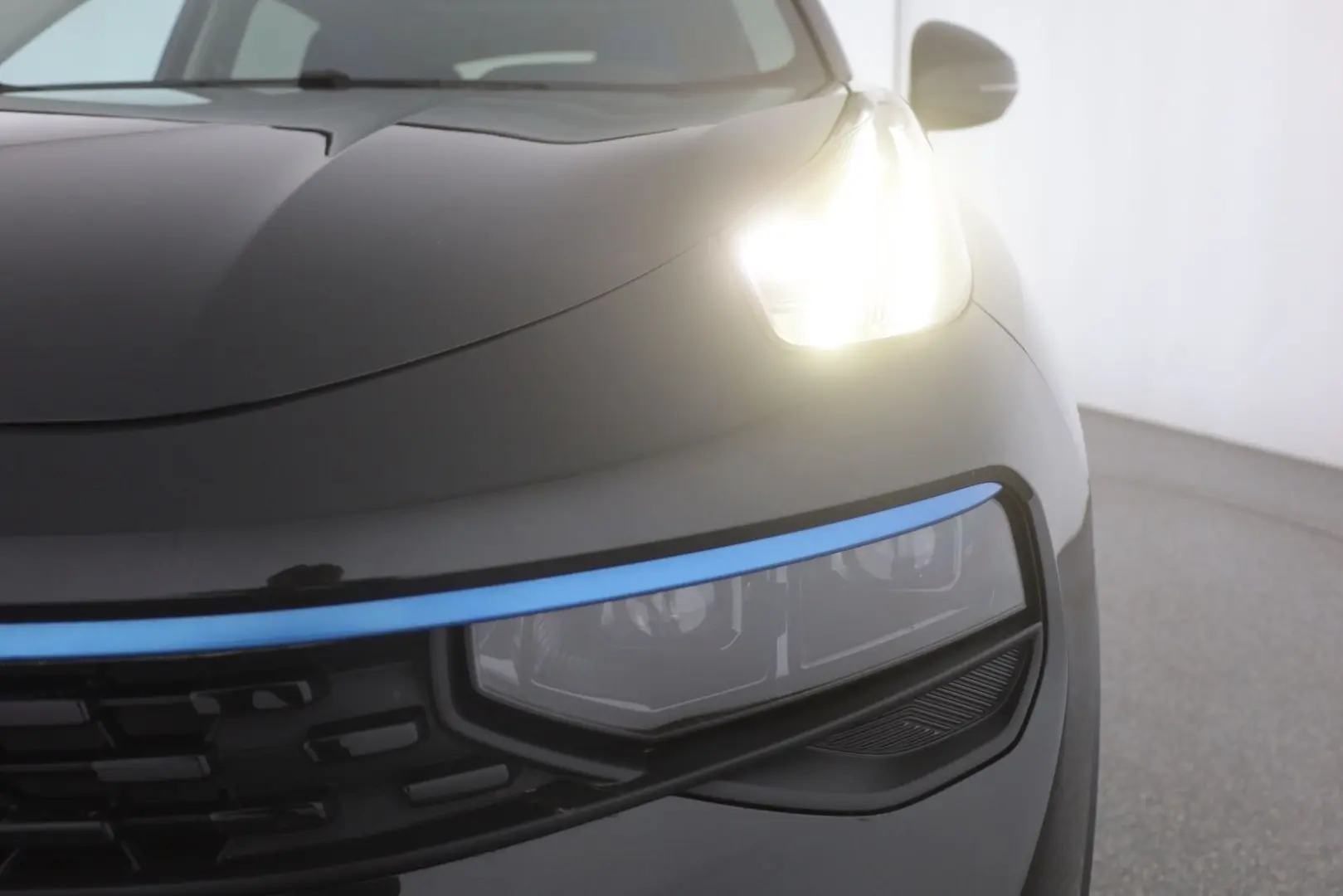 01 1.5 TD PHEV Aut. LED ACC 360° Pano