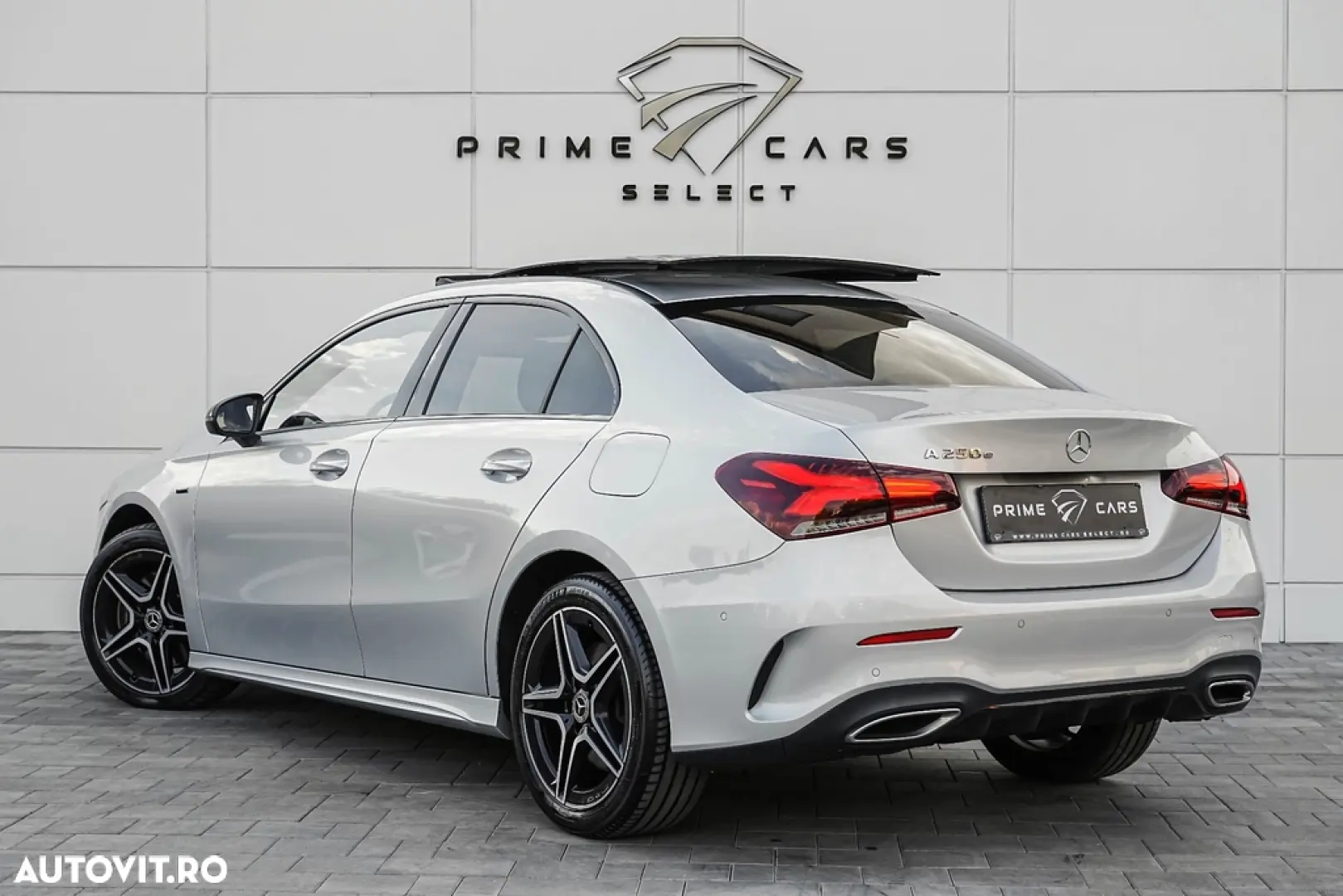 Mercedes-Benz A 250 e 8G-DCT AMG Line