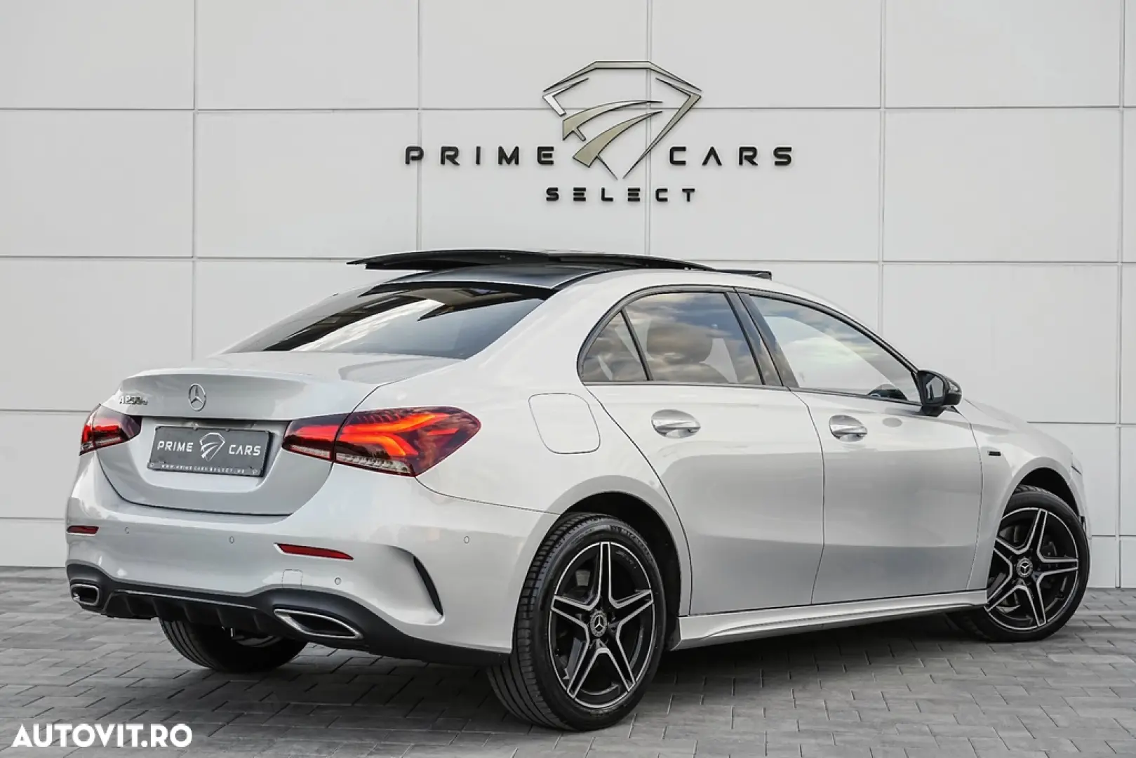 Mercedes-Benz A 250 e 8G-DCT AMG Line