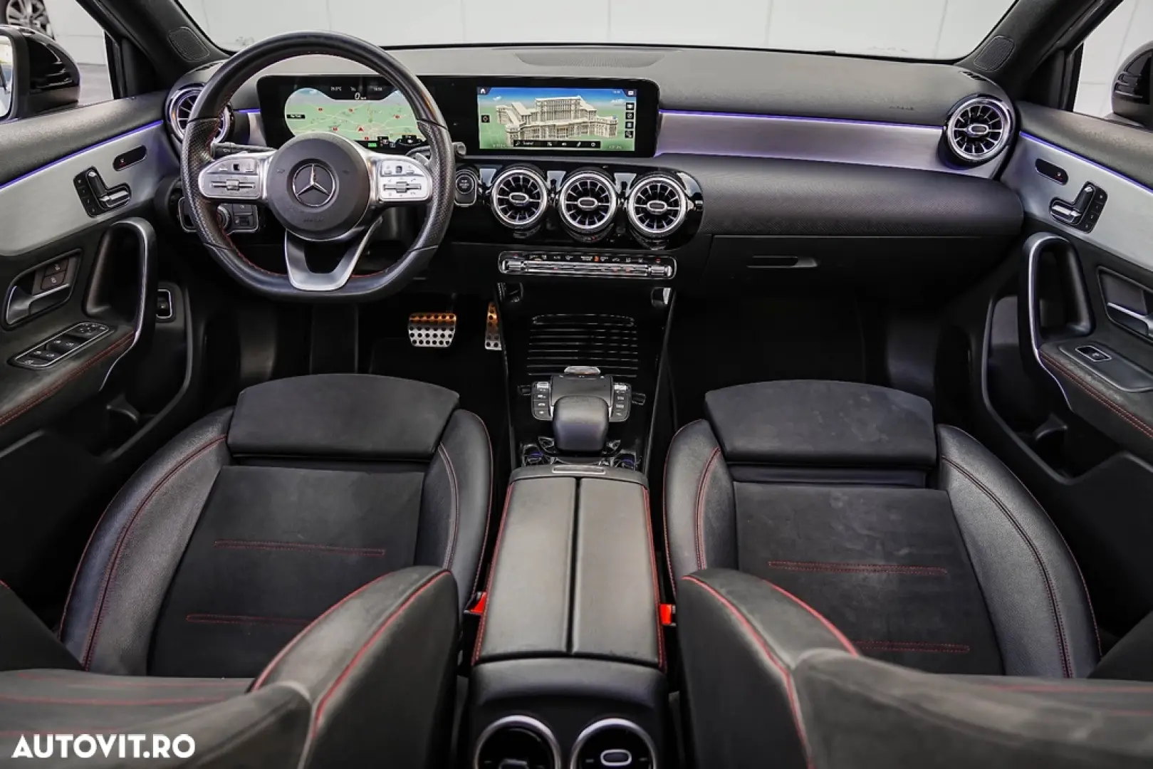 Mercedes-Benz A 250 e 8G-DCT AMG Line