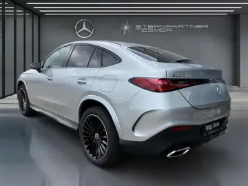 GLC 300 e 4M AMG AHK HuD Pano 360 3D-Sound ACC