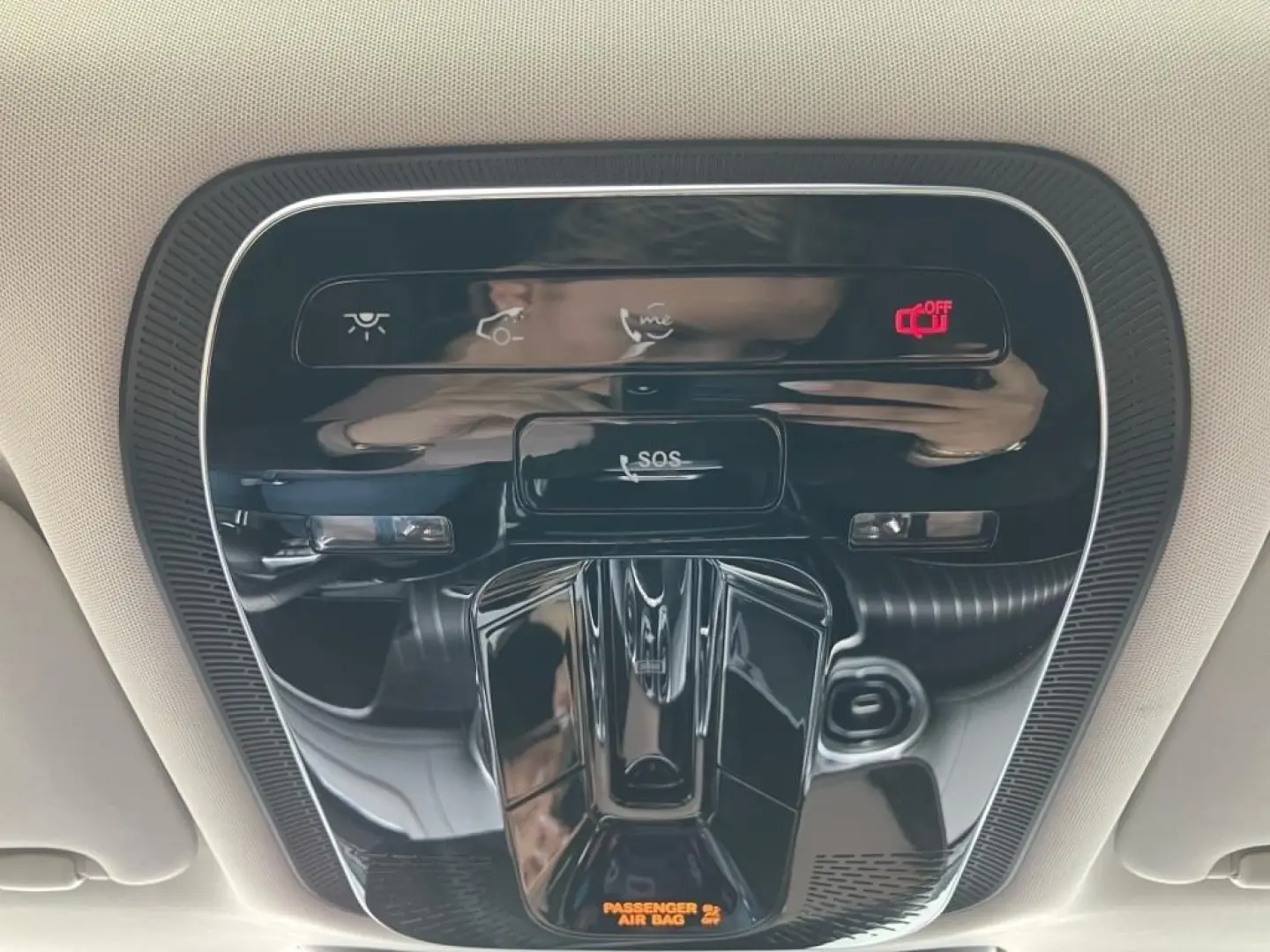 GLC 300 e 4M AMG AHK HuD Pano 360 3D-Sound ACC