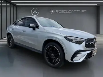 GLC 300 e 4M AMG AHK HuD Pano 360 3D-Sound ACC