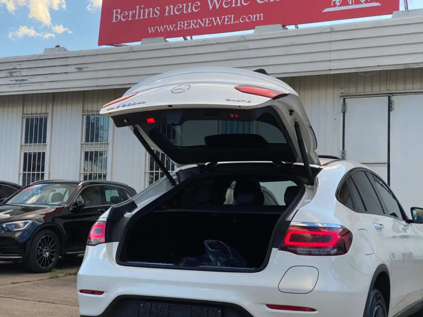 GLC300de AMG Coupe 4M_Massage_KeylessEntry_Memor