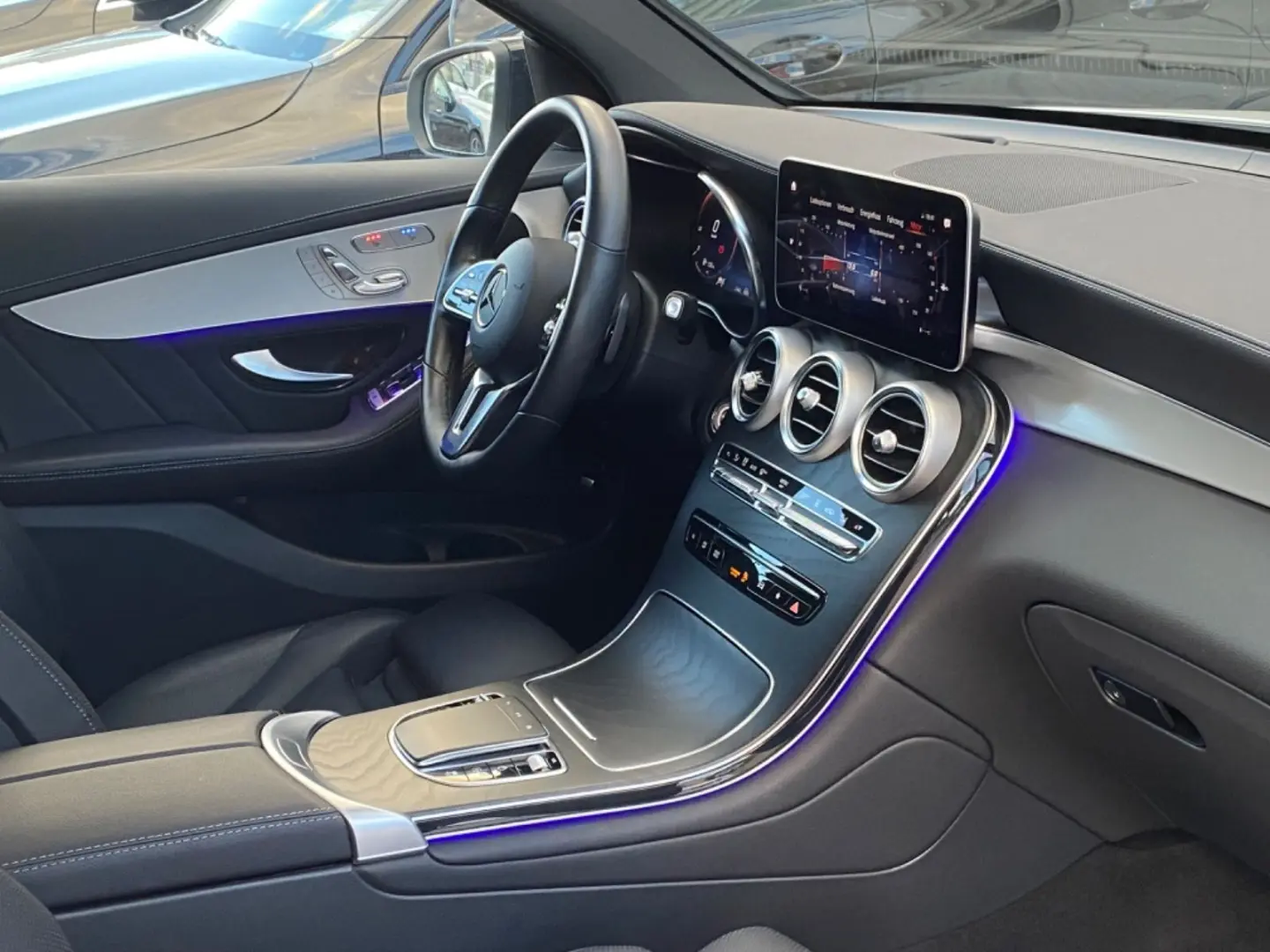 GLC300de AMG Coupe 4M_Massage_KeylessEntry_Memor