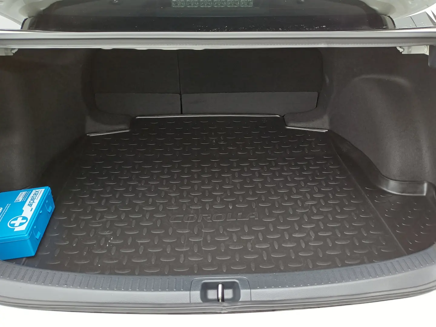 TOYOTA COROLLA SEDAN HYB 1.8 HYB EXCLUSIVE CVT