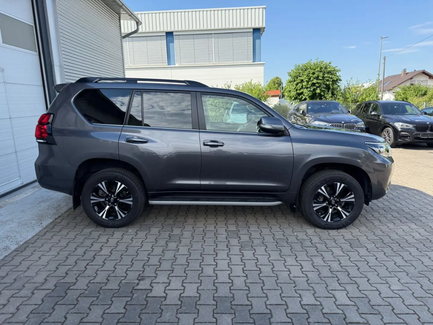 Land Cruiser 2.8 D-4D Tec-Edition°7Sitz°AHK