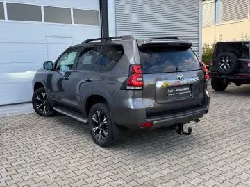 Land Cruiser 2.8 D-4D Tec-Edition°7Sitz°AHK