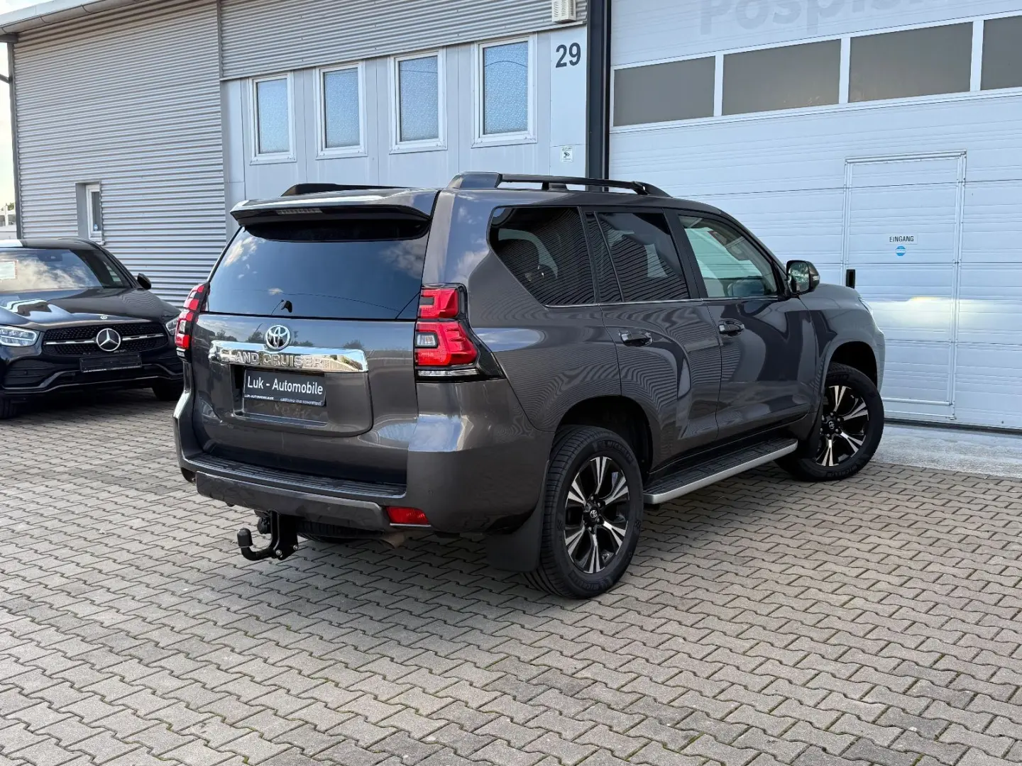 Land Cruiser 2.8 D-4D Tec-Edition°7Sitz°AHK