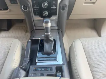 Land Cruiser 2.8 D-4D Tec-Edition°7Sitz°AHK