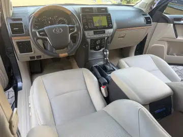 Land Cruiser 2.8 D-4D Tec-Edition°7Sitz°AHK