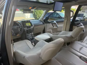 Land Cruiser 2.8 D-4D Tec-Edition°7Sitz°AHK