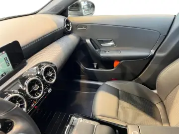 CLA 250 e Coupe +MBUX+Navi+PDC+LED+SpurH+AUT+LM
