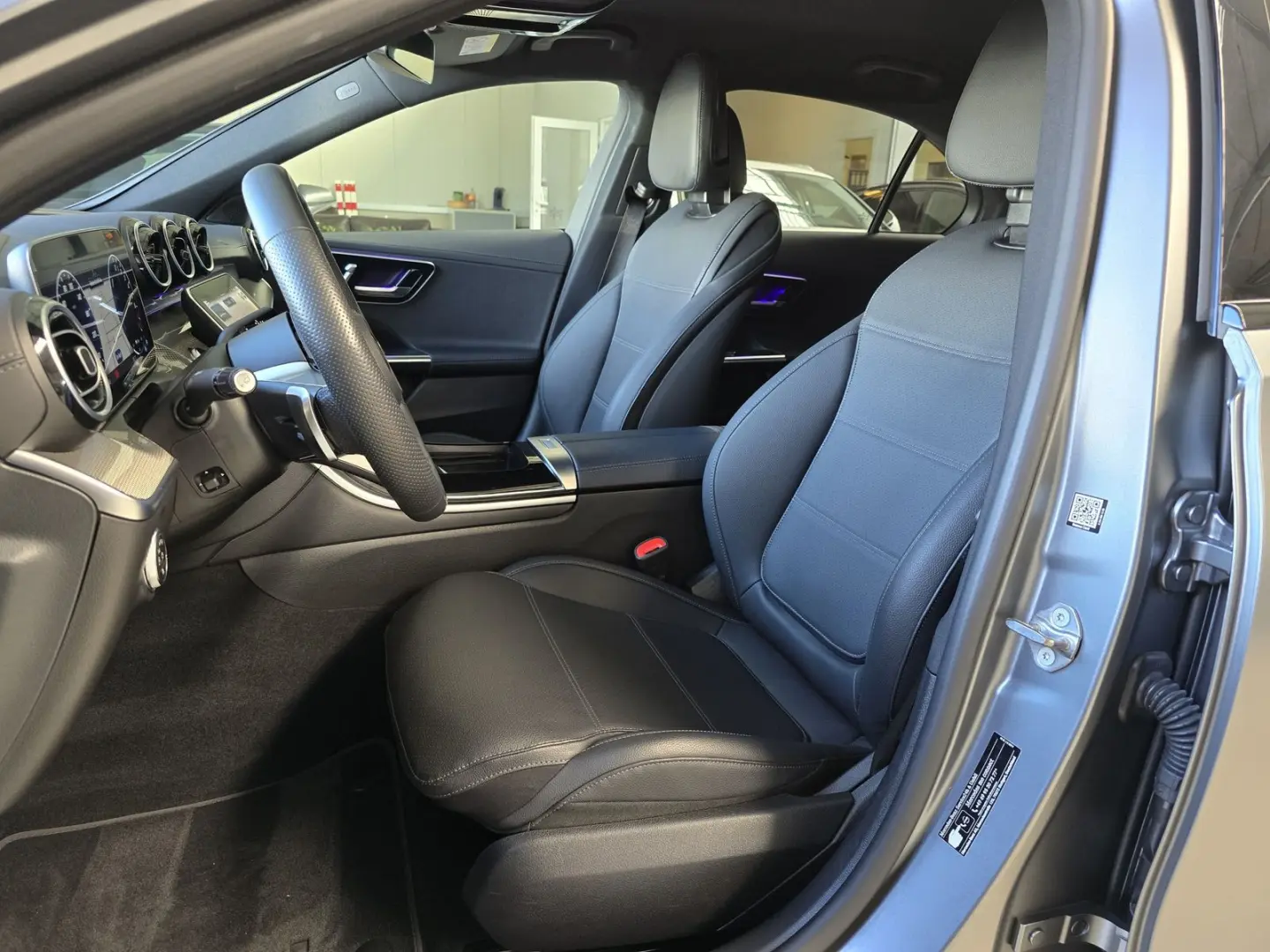 C 300 e AMG Navi HUD SHZ LED Massage CarPlay ACC