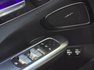 C 300 e AMG Navi HUD SHZ LED Massage CarPlay ACC