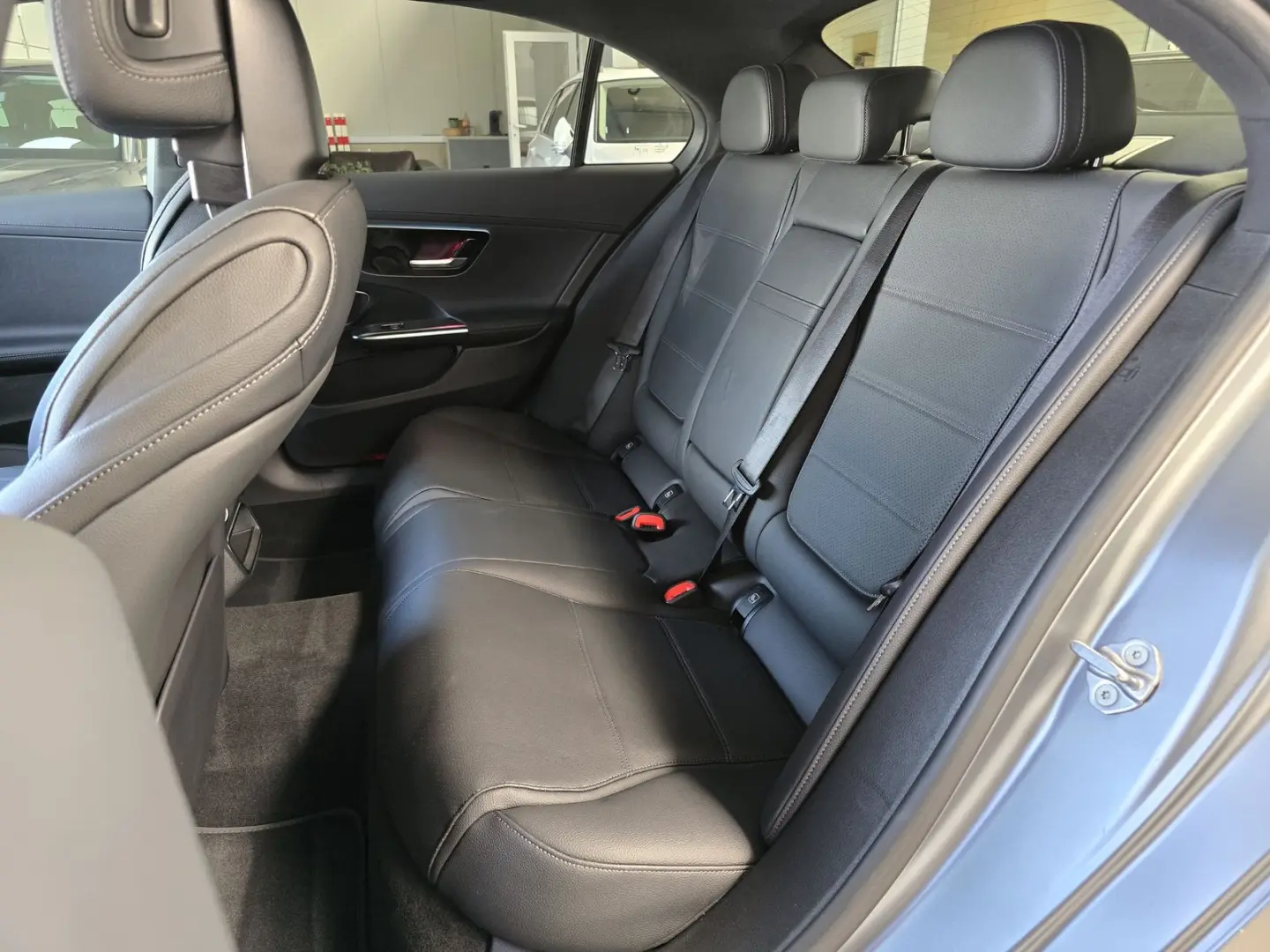 C 300 e AMG Navi HUD SHZ LED Massage CarPlay ACC