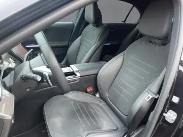 C 300 e AMG/360°/MBUX/Digital-Light