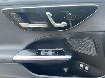 C 300 e AMG/360°/MBUX/Digital-Light
