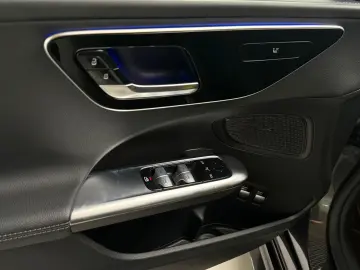 C 300 e AMG DISTRONIC KAM AHK TOTWNKL WIDESCREEN