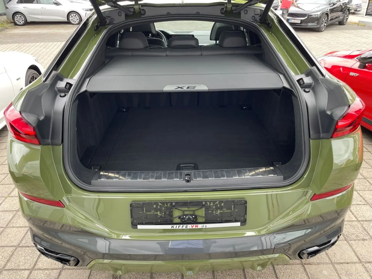 BMW  X6 M50 i PANO HUD DAP PA+ INTEGRAL GESTIK ICONIC