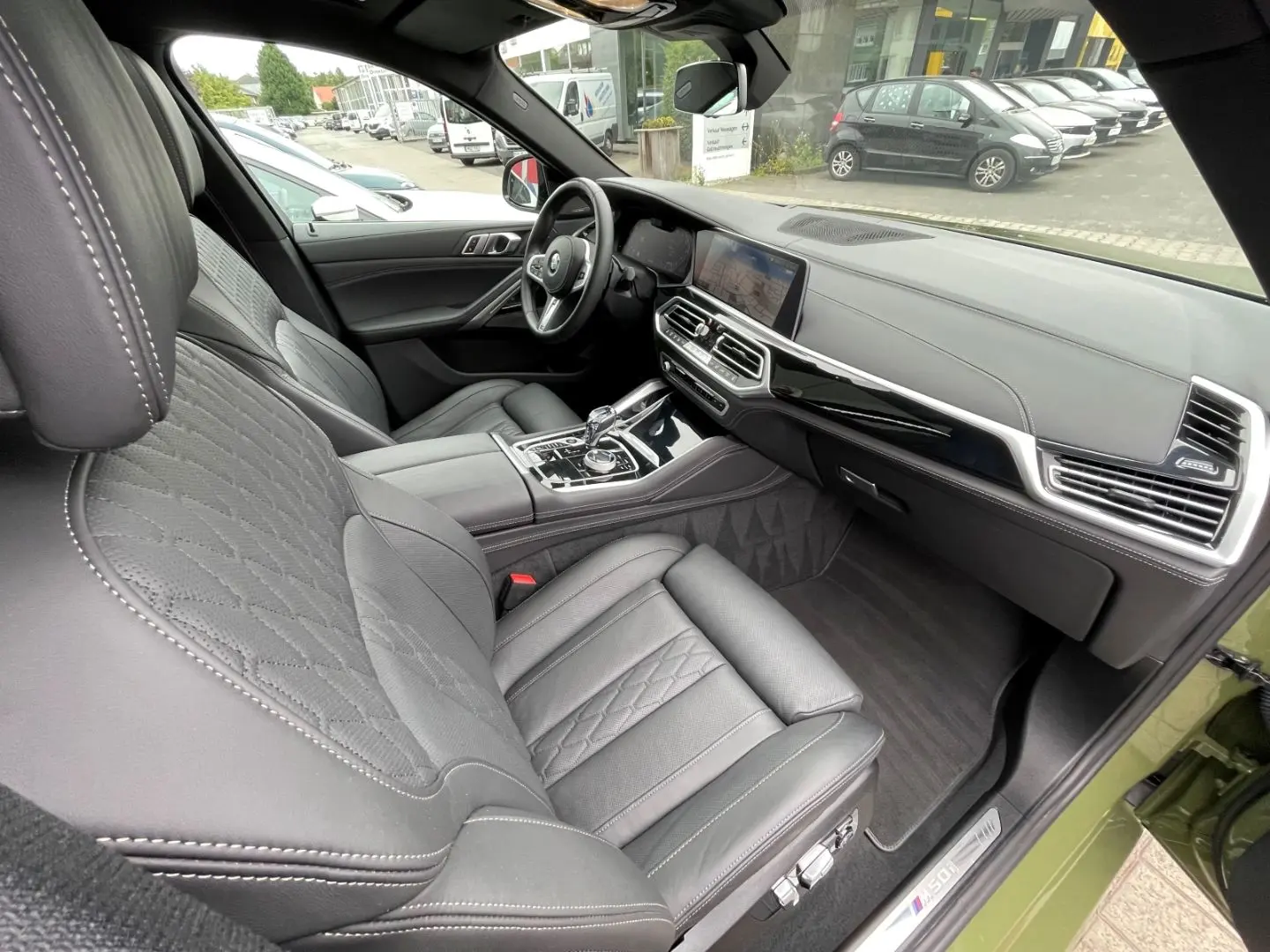 BMW  X6 M50 i PANO HUD DAP PA+ INTEGRAL GESTIK ICONIC
