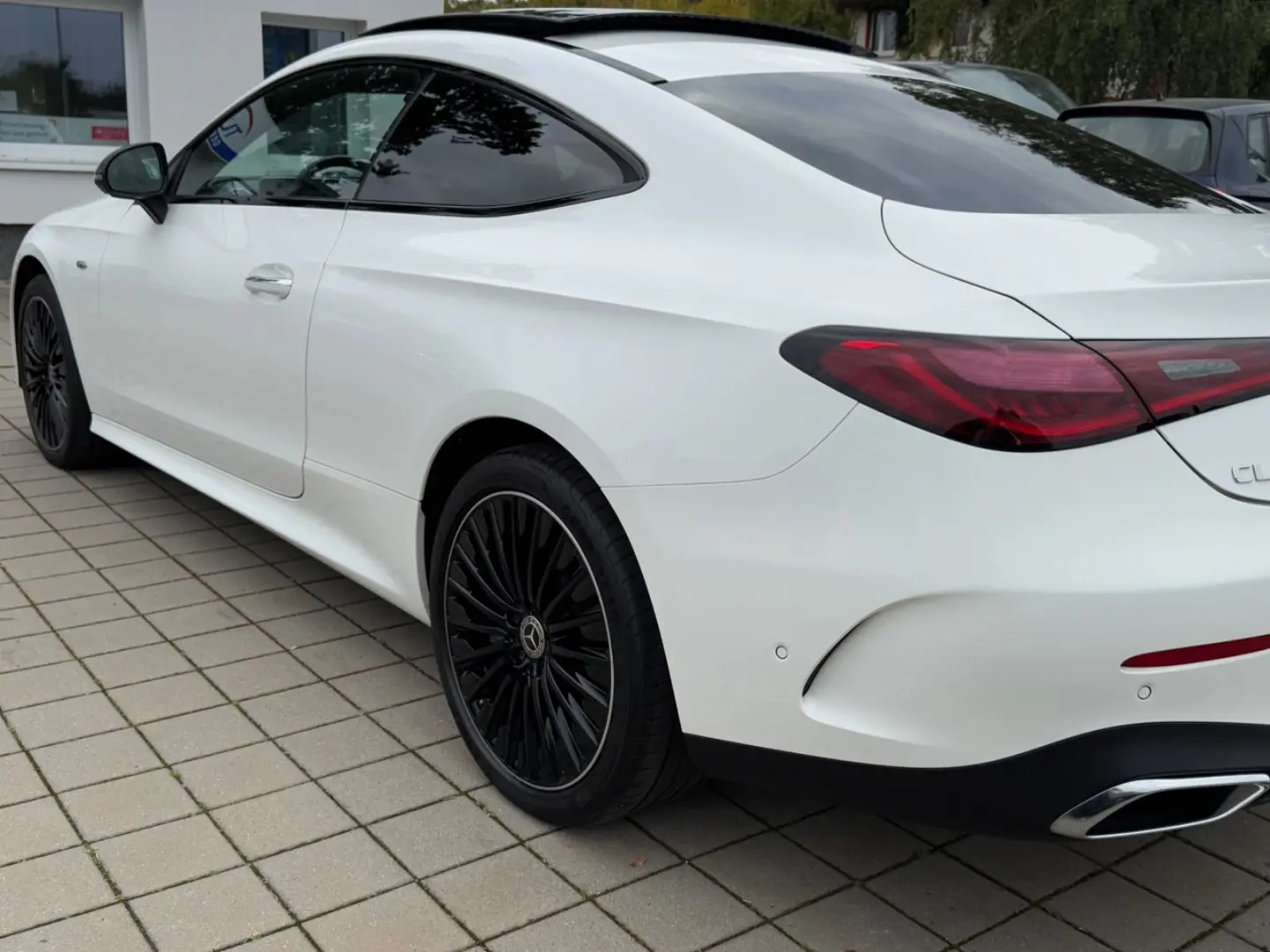 CLE 300 e Coupe AMG Night AHK-PANO-BURM-DISTR.