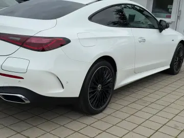 CLE 300 e Coupe AMG Night AHK-PANO-BURM-DISTR.