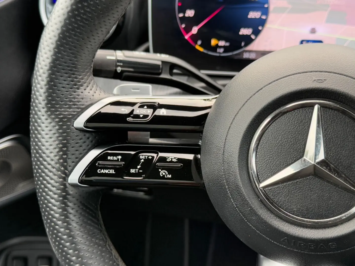 CLE 300 e Coupe AMG Night AHK-PANO-BURM-DISTR.