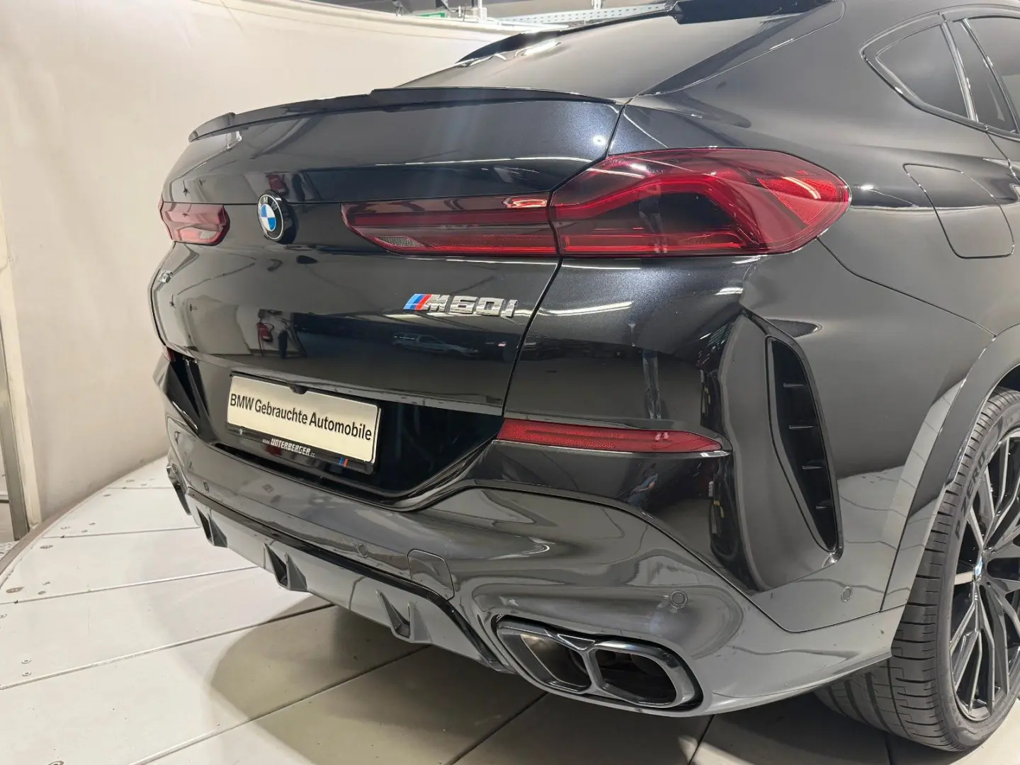 BMW X6 M60i xDrive Standhzg AHK M-Sitze ACC