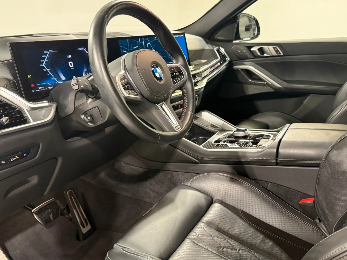 BMW X6 M60i xDrive Standhzg AHK M-Sitze ACC