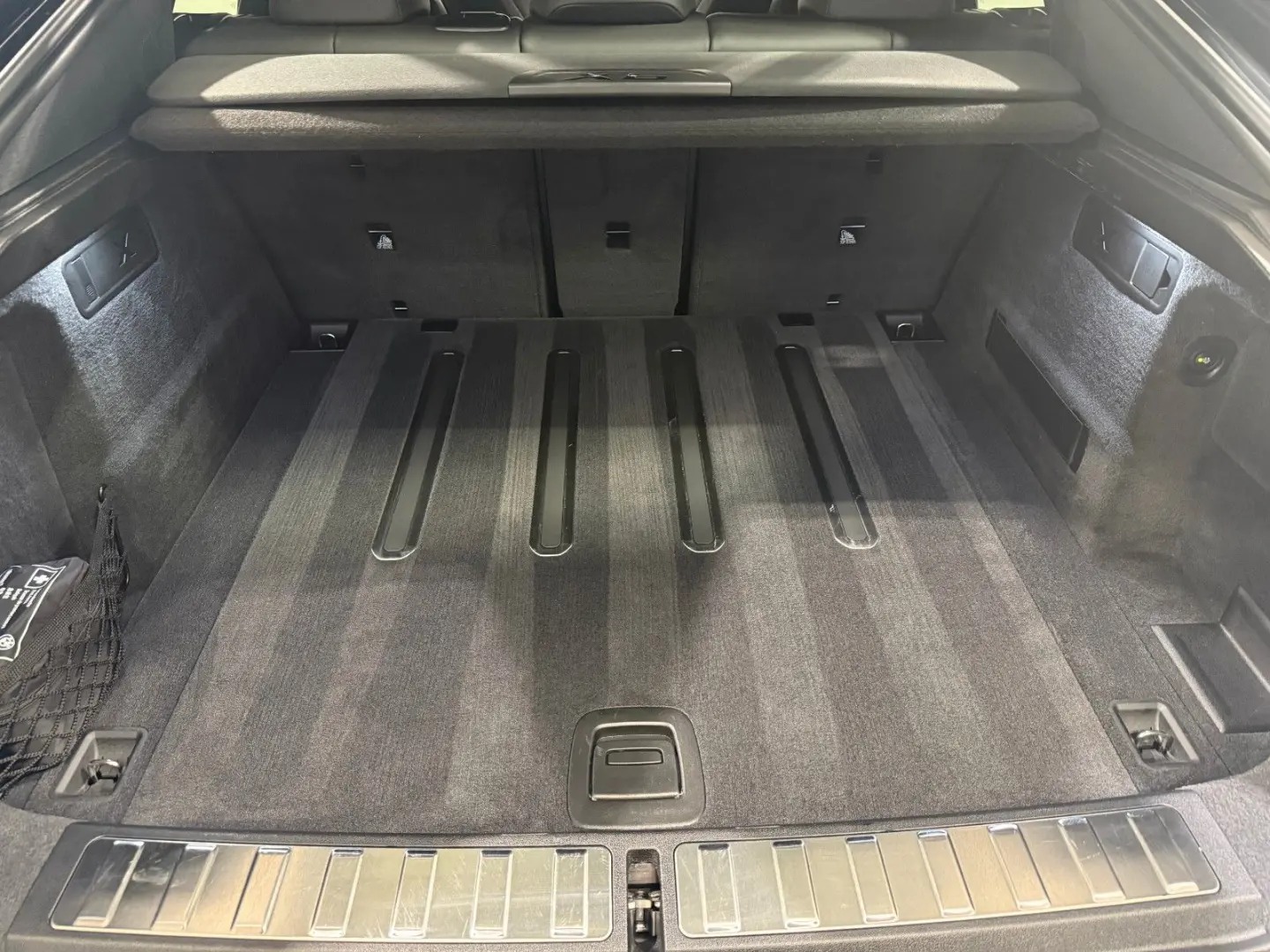 BMW X6 M60i xDrive Standhzg AHK M-Sitze ACC