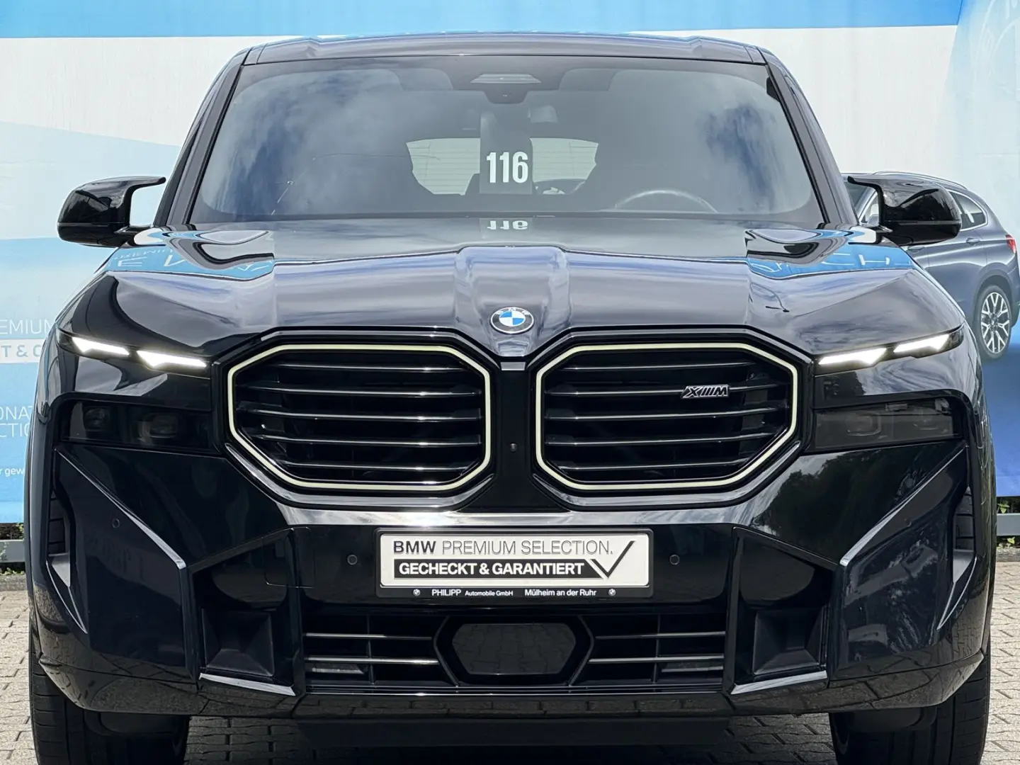 BMW XM 50e AHK B&W Autobahnas 23