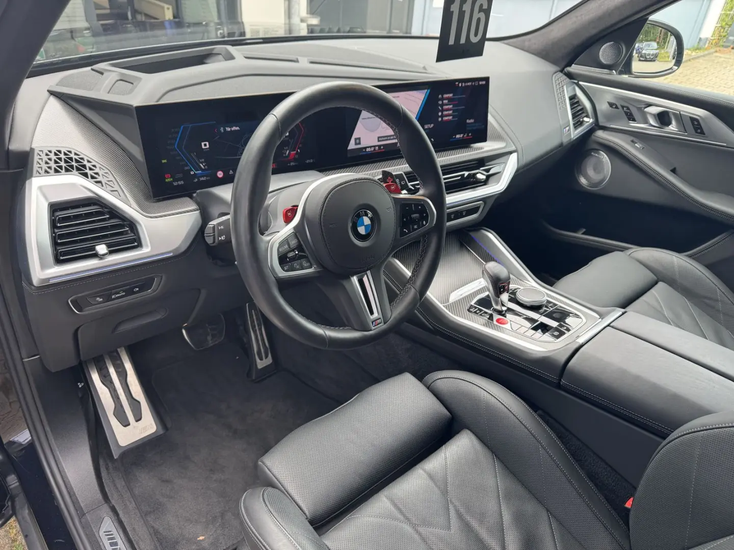 BMW XM 50e AHK B&W Autobahnas 23