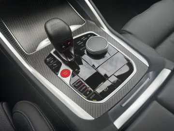 BMW XM 50e AHK B&W Autobahnas 23