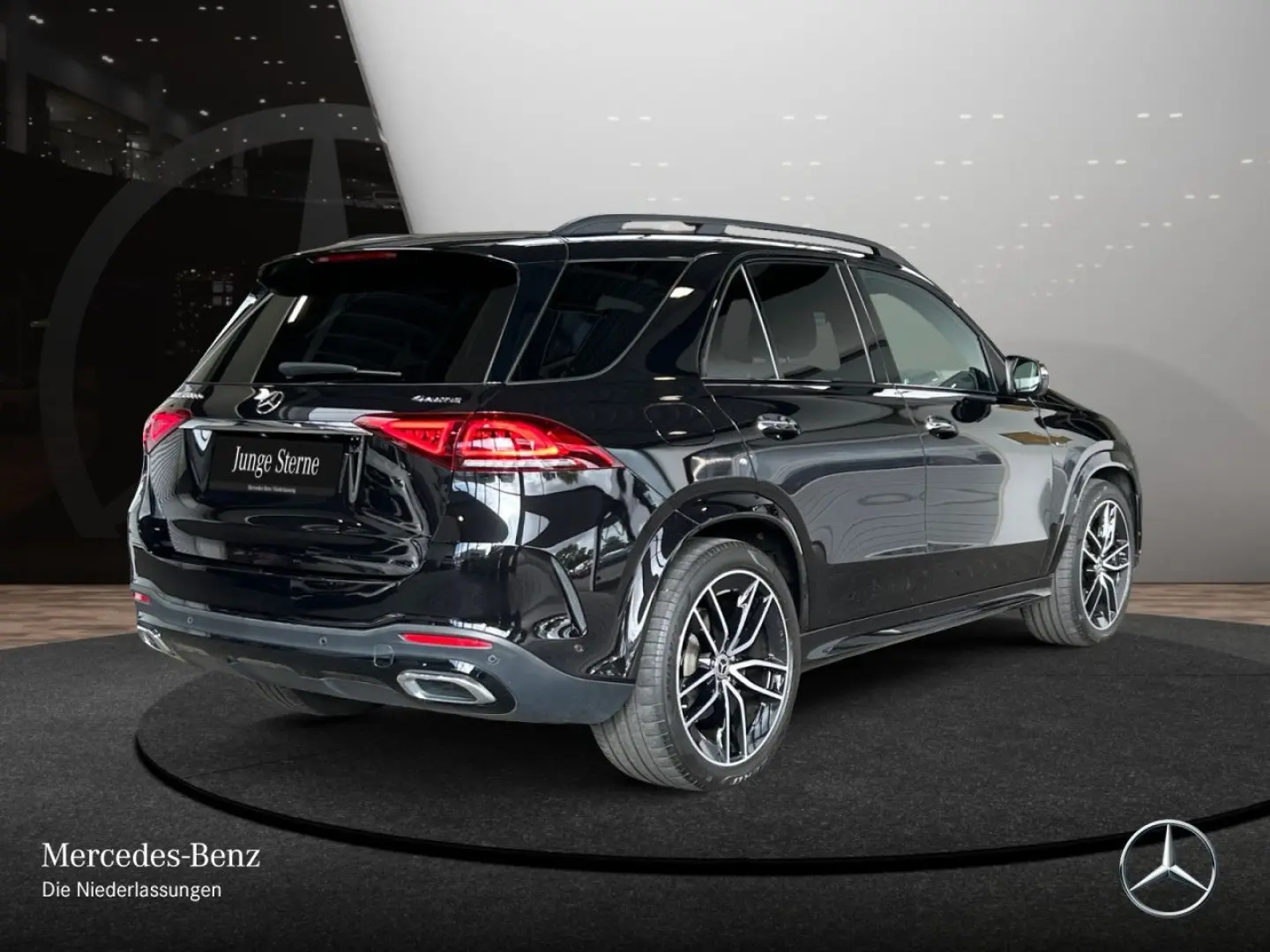GLE350de4M AMG Dist Airmatic Pano 22  Night Burm