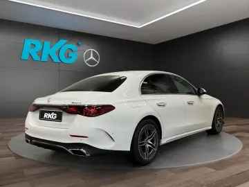 Mercedes-Benz  E 200 4M AMG LEDER DISTRONIC