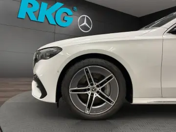 Mercedes-Benz  E 200 4M AMG LEDER DISTRONIC