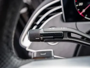 Mercedes-Benz E 450 4M AMG-Sport/DIGITAL/360/Pano/Distr