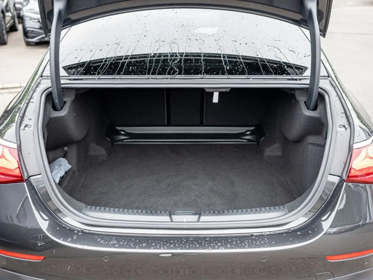 Mercedes-Benz E 450 4M AMG-Sport/DIGITAL/360/Pano/Distr