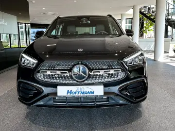 Mercedes-Benz GLA 220 4M AMG+Night+LED+Pano+Burmester