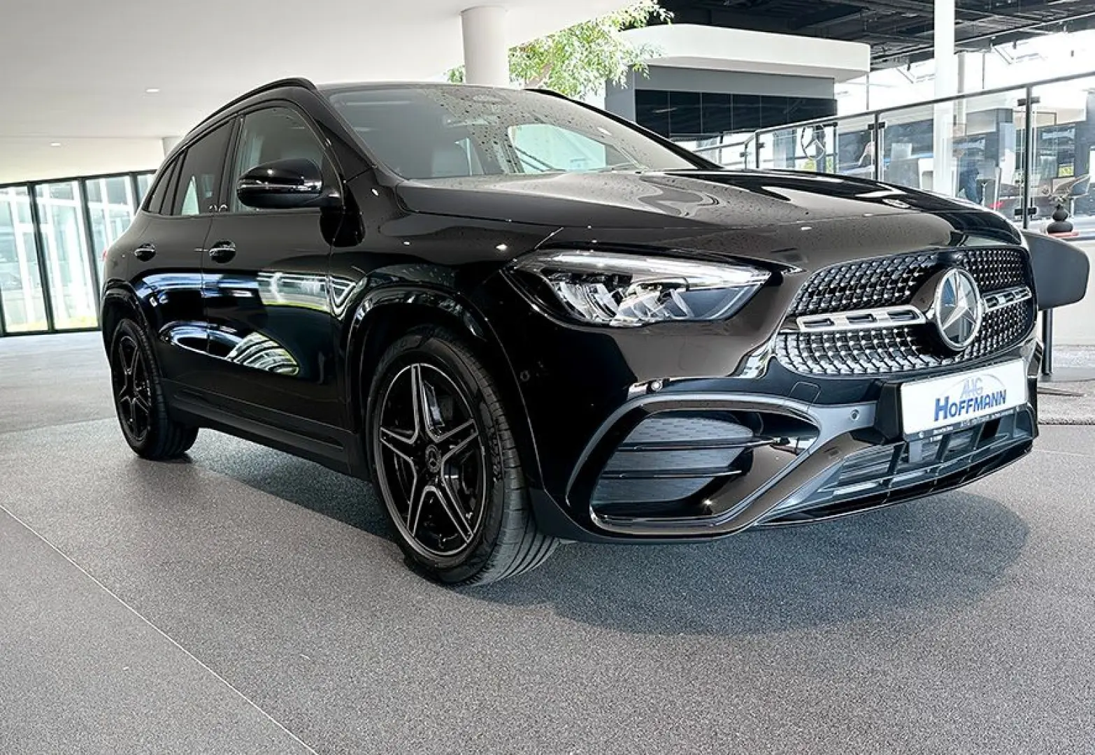 Mercedes-Benz GLA 220 4M AMG+Night+LED+Pano+Burmester